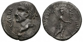 GALBA. Denario. (Ar. 3,37g/18mm). 68 d.C. Tarraco. Anv: GALBA IMP. Busto laureado de Galba a izquierda, debajo globo. Rev: ROMA RENASCENS. Roma con tú...