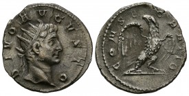 TRAJANO DECIO, acuñación conmemorativa de Divo Augusto. Antoniniano. (Ar. 3,26g/21mm). 249-251 d.C. Roma. Anv: DIVO AVGVSTO. Busto radiado a derecha d...