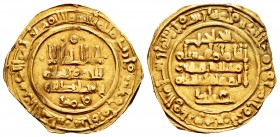 Kingdom of Taifas. Abbad ibn Muhammad, Al-Mutadid. Dinar. 438 H. Al-Andalus. (Vives-887). (Prieto-395f). Au. 3,13 g. Longitudinal strike in obverse. V...