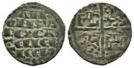 Kingdom of Castille and Leon. Alfonso X (1252-1284). "Dinero de seis lineas". (Bautista-371.2). Ve. 0,86 g. Dot in 1st and 4th quadrant. VF. Est...25,...