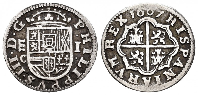 Philip III (1598-1621). 1 real. 1607. Segovia. C. (Cal-516). Ag. 3,26 g. Scarce....