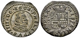 Philip IV (1621-1665). 16 maravedis. 1662. Trujillo. M. (Cal-503). (Jarabo-Sanahuja-M691). Ae. 3,91 g. Date on obverse. Mintmark below the shield. Alm...