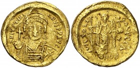 Justiniano I (527-565). Constantinopla. Sólido. (Ratto 445 var) (S. 139). Golpecitos y raspaduras. 4,23 g. (MBC-).