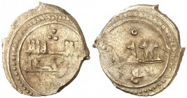 Taifa de Toledo y Valencia. Yahya al-Mamun. Fracción de dinar sin orlas. (V. 1100) (Prieto 335). 0,88 g. MBC-.