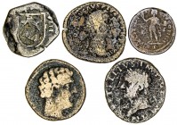 Lote formado por: 1 dupondio, 1 as, 1 pequeño Bajo Imperio y 1 as ibérico, incluye 1 cobre castellano resellado. Total 5 monedas. A examinar. BC-/BC....
