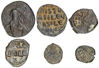 Lote de 6 bronces bizantinos, diversos valores. A examinar. MBC/MBC+.