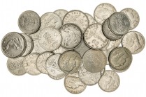Bélgica. 1922 a 1981. 1 (once), 2 (cuatro) y 5 (veintidós) francos. Lote de 37 monedas distintas. A examinar. BC/MBC+.