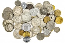Grecia. Lote de 74 monedas, algunas en plata. A examinar. BC/S/C.