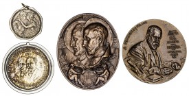 Lote de 3 medallas y una moneda de 10 pesos de 1960 de México montada en un aro. Total 4 piezas. A examinar. MBC/EBC.
