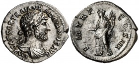 (121 d.C.). Adriano. Denario. (Spink 3520 var) (S. 1120a) (RIC. 389). 3,04 g. EBC-.