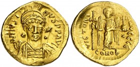 Justino I (518-527). Constantinopla. Sólido. (Ratto 384) (S. 56). Algo alabeada. 4,37 g. MBC+.