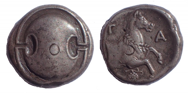 Boeotia, Tanagra. Early-mid 4th century BC. AR Stater 21 mm. 12.0 gm. Obv: Boeot...