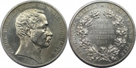 Altdeutsche Münzen und Medaillen, SCHAUMBURG - LIPPE. Georg Wilhelm (1807-1860). Doppelter Vereinstaler 1857 B, 50jähriges Regierungsjubiläum. Silber....