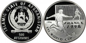 Weltmünzen und Medaillen, Afghanistan. Fußball WM. 500 Afghanis 1996. 20,0 g. 0.999 Silber. 0.64 OZ. KM 1027. Polierte Platte