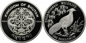 Weltmünzen und Medaillen, Bhutan. Bedrohte Tierwelt - Schwarzfasan. 300 Ngultrums 1994. 31,45 g. 0.925 Silber. 0.94 OZ. KM 88. Polierte Platte