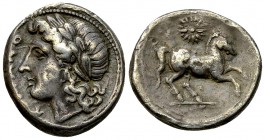 Anonymous AR Didrachm, c. 276-270 BC 

 The Roman Republic. Anonymous. AR Didrachm (20-21 mm, 7.17 g), Neapolis, c. 276-270 BC.
Obv. ROMANO, Laurea...