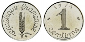 France, 1 Centime Epi 1974, Piéfort 

France, Cinquième république (1958-). Inox 1 Centime Epi 1974 piéfort (15 mm, 3.23 g).
Gad. 91.

Piéfort fr...