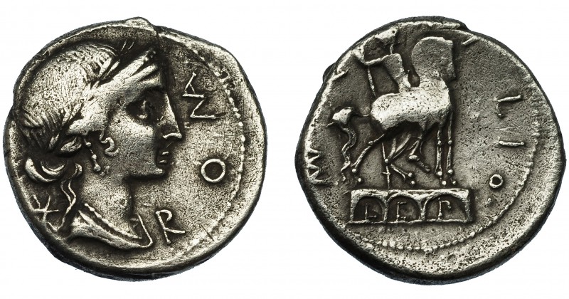 REPÚBLICA ROMANA. AEMILIA. Denario. Roma (114-113 a.C.). R/ Estatua ecuestre sob...