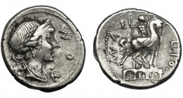 REPÚBLICA ROMANA. AEMILIA. Denario. Roma (114-113 a.C.). R/ Estatua ecuestre sobre arquería. AR 3,82 g. 19 mm. CRAW-291.1. FFC-103.