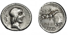 REPÚBLICA ROMANA. CALPURNIA. Denario. Roma (90 a.C.). A/ Símbolo detrás de la cabeza. R/ Debajo CXXXIX. AR 3,78 g. 18,2 mm. CRAW-340.1. FFC-243. Vanos...