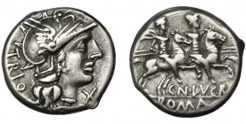 REPÚBLICA ROMANA. LUCRETIA. Denario. Roma (136 a.C.). A/ Ley. TRIO. AR 3,97 g. 17,8 mm. CRAW-237.1a. FFC-822. MBC.