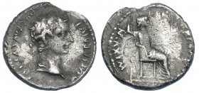 IMPERIO ROMANO. TIBERIO. Denario. Lugdunum (36-37). R/ Livia entronizada a der., patas lisas y trono sobre dos líneas. AR 3,47 g. 20 mm. RIC-25. Rotur...