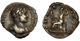 IMPERIO ROMANO. ADRIANO. Denario. Roma (119-125). R/ Roma sentada a izq. con Victoria y lanza; PM TR P COS III. AR 3,17 g. 19 mm. RIC-78. MBC-.