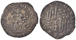 Napoli – Ferdinando I d'Aragona (1458-1494) - Carlino - MIR 72/4 C M a sinistra del Re. 3,56 grammi. Con cartellino d'epoca del collezionista.
SPL