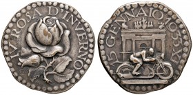 Regno d'Italia – IV Rosa d'Inverno - Medaglia 1933 - RR In bronzo argentato. 4,8 cm. 51,10 grammi.
SPL