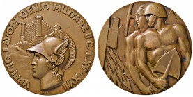 Regno d'Italia - Medaglia commemorativa Ufficio lavori genio militare 1940 - C 132,00 grammi. Opus Grassi. Colpetti al bordo. 6,0 cm.
SPL