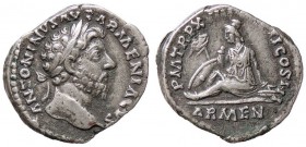 ROMANE IMPERIALI - Marco Aurelio (161-180) - Denario - Testa laureata a d. /R L'Armenia o la Parthia seduta a s.; davanti, uno stendardo e uno scudo s...