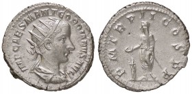 ROMANE IMPERIALI - Gordiano III (238-244) - Antoniniano - Busto radiato e drappeggiato a d. /R Gordiano velato stante a s. con patera e scettro presso...