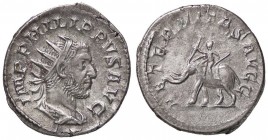 ROMANE IMPERIALI - Filippo I (244-249) - Antoniniano - Busto radiato e drappeggiato a d. /R Elefante andante a s. sormontato da carnac con bacchetta e...