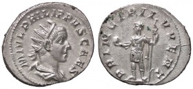 ROMANE IMPERIALI - Filippo II (247-249) - Antoniniano - Busto radiato e drappeggiato a d. /R L'Imperatore stante a s. con globo e lancia C. 48; RIC 21...
