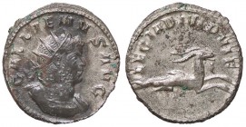 ROMANE IMPERIALI - Gallieno (253-268) - Antoniniano - Busto radiato e drappeggiato a d. /R Capricorno di corsa a d. C. 447 (MI g. 3,8)
 
qSPL