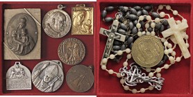 LOTTI - Medaglie RELIGIOSE - Lotto di 11 tra oggetti e medaglie
 
BB÷SPL
