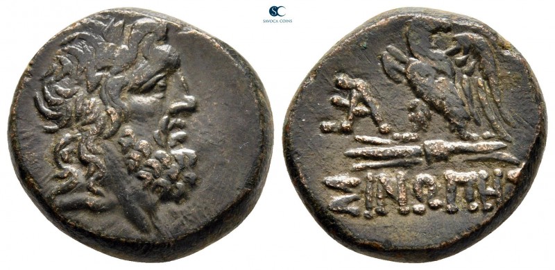 Paphlagonia. Sinope circa 120-80 BC. 
Bronze Æ

18 mm, 8,31 g

Head of Zeus...