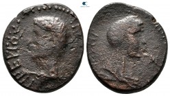 Galatia. Koinon of Galatia. Tiberius AD 14-37. ΠΡΕΙΣΚΟΣ (Priscus, legatus augusti). Dated CY 43=AD 18 or 21-23. Assarion Æ