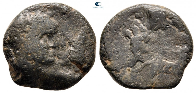 Mesopotamia. Rhesaena. Elagabal AD 218-222. 
Bronze Æ

17 mm, 5,36 g

Illeg...