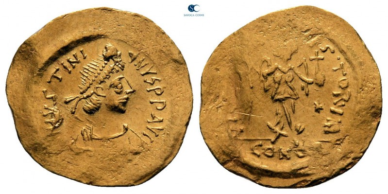 Justinian I AD 527-565. Constantinople
Tremissis AV

17 mm, 1,45 g

D N IVS...