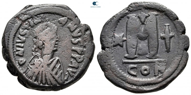 Justinian I AD 527-565. Constantinople
Follis or 40 Nummi Æ

30 mm, 18,41 g
...