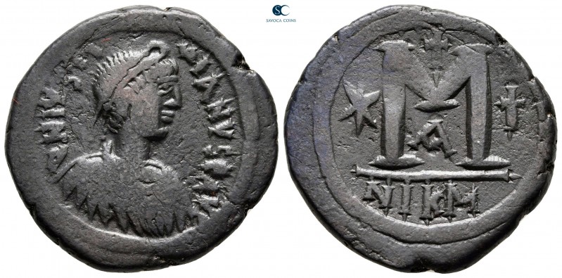 Justinian I AD 527-565. Nikomedia
Follis or 40 Nummi Æ

30 mm, 18,37 g

D N...