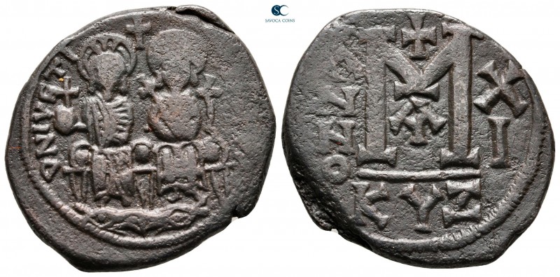 Justin II and Sophia AD 565-578. Cyzicus
Follis or 40 Nummi Æ

29 mm, 12,42 g...