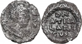Ostrogothic Italy, Athalaric (526-534). AR 1/4 Siliqua in the name of Justinian I, Ravenna mint. Obv. DN IVSTINIAN AVG P. Diademed, draped and cuirass...
