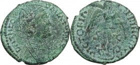 Ostrogothic Italy. Theodahad (534-536). AE 40 Nummi-Follis, Rome mint. Obv. DN THEOD-HATVS REX. Helmeted and mantled bust right. Rev. [VIC]TORIA PRINC...