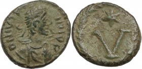 Justin I (518-527). AE Pentanummium, Ravenna mint. Obv. DN IVS[ ] INI PP. Diademed, draped and cuirassed bust right. Rev. Large V; above, star; all wi...