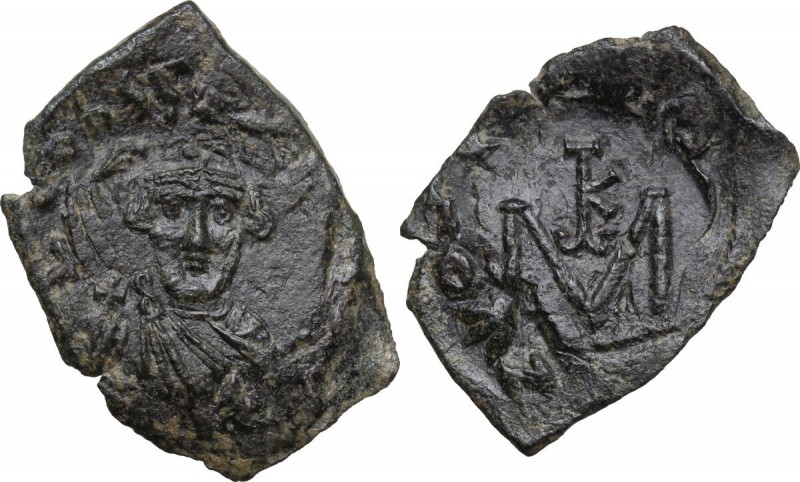 Constans II (641-668). AE Follis, Syracuse mint. Obv. Bust facing, beardless, we...