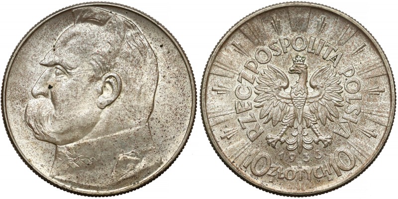 Piłsudski 10 złotych 1936 Na rewersie kilka agresywniej wyglądających kropek cie...