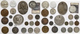Medale i medalion XIX-XX wiek, w tym 3 kopie (20 szt) Bardzo efektowny medal Grosskurta (średnica 80 mm) z Augustem II Mocnym to zdaniem T. Bylickiego...
