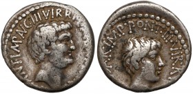 Marek Antoniusz i M. Barbatius Pollio (41pne), Denar Denar bity w mennicy ruchomej, prawdopodobnie w Efezie. Rzadszy, ciekawszy typ.
 Awers: Głowa Ma...